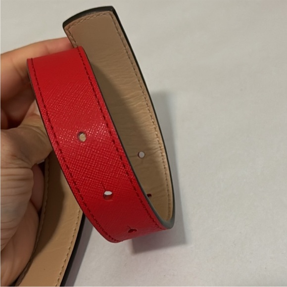 Tory Burch Britten Logo Reversible BeltClassic Tan/Poppy Red With Gold Hardware - Picture 6 of 6